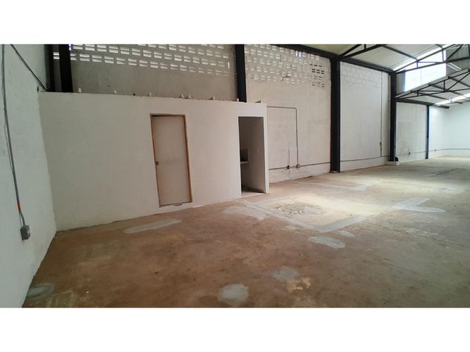Local en arriendo en Belén Rosales, Medellín, 162 m² · foto 3 de 6