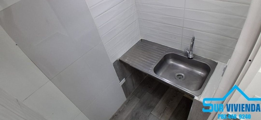 Local en arriendo en Camino Verde, Envigado, 24 m² · foto 4 de 8