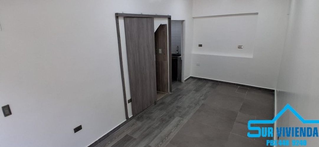 Local en arriendo en Camino Verde, Envigado, 24 m² · foto 7 de 8