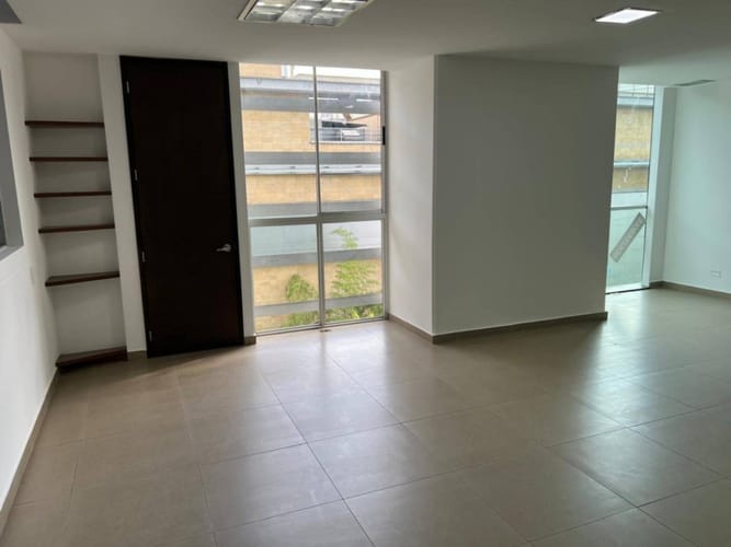 Oficina en arriendo en Los Balsos, Medellín, 56 m² · foto 14 de 18