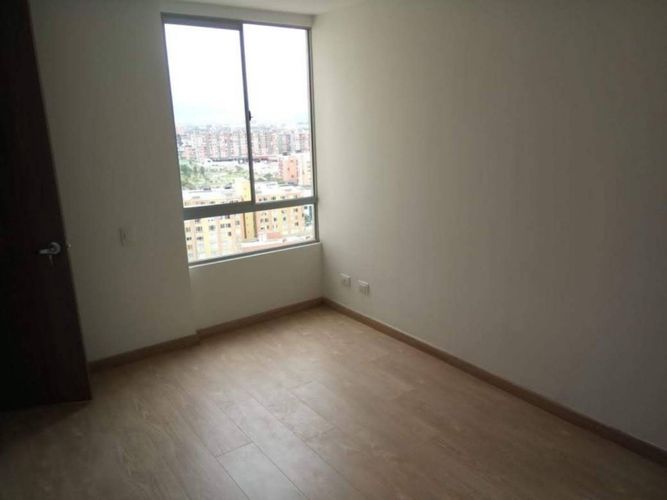 Apartamento en venta en Hayuelos, Bogotá · foto 4 de 14