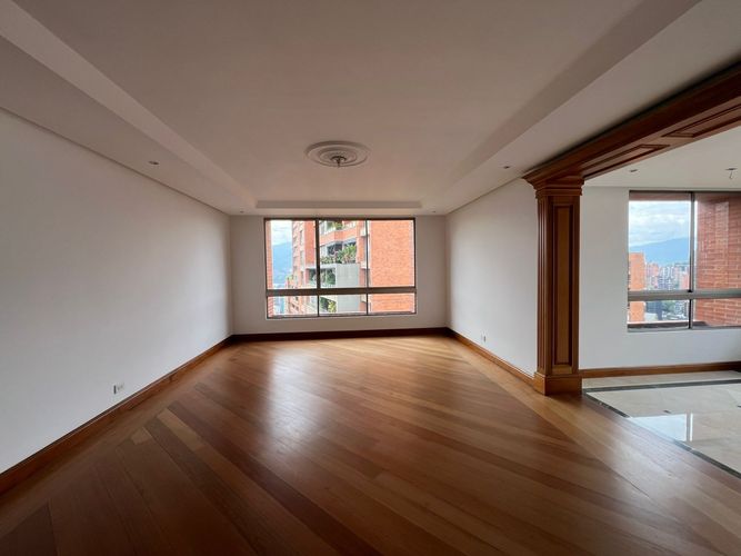Apartamento de 4 alcobas en venta en El Poblado, Medellín, 660 m² · foto 9 de 20