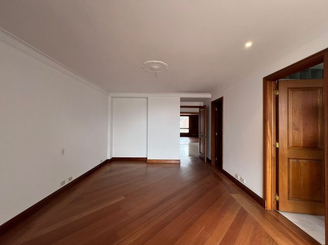 Apartamento de 4 alcobas en venta en El Poblado, Medellín, 660 m² · foto 13 de 20