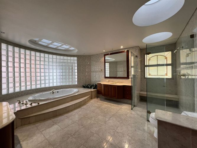 Apartamento de 4 alcobas en venta en El Poblado, Medellín, 660 m² · foto 20 de 20