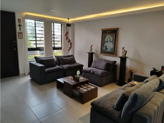 Casa de 2 alcobas en venta en Llano Grande, Rionegro, 141 m² · foto 2 de 18