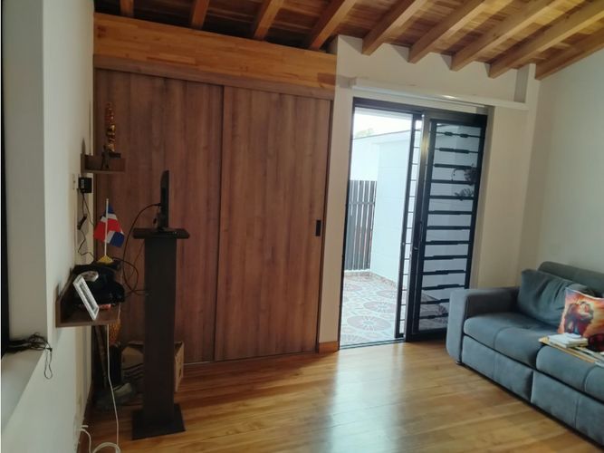 Casa de 2 alcobas en venta en Llano Grande, Rionegro, 141 m² · foto 3 de 18