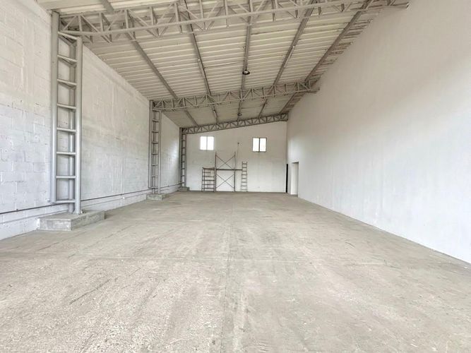 Bodega en arriendo en Ciudadela Comfamiliar Ii, Pereira, 315 m² · foto 4 de 11