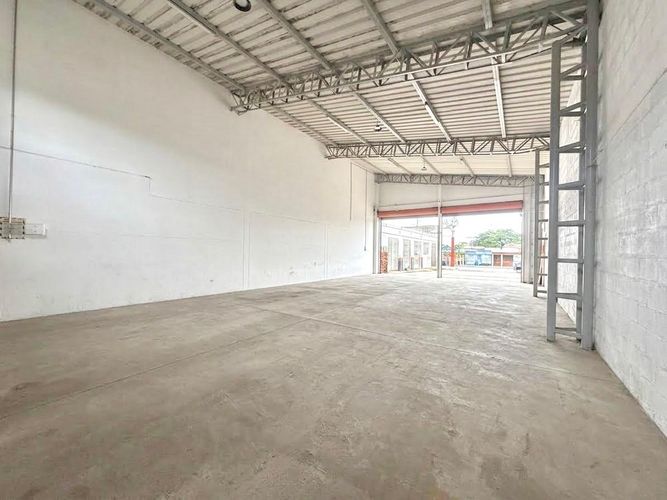Bodega en arriendo en Ciudadela Comfamiliar Ii, Pereira, 315 m² · foto 6 de 11