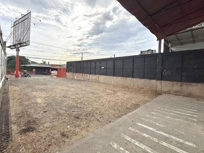 Bodega en arriendo en Ciudadela Comfamiliar Ii, Pereira, 315 m² · foto 9 de 11