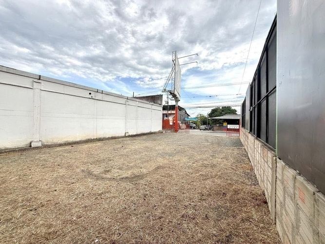 Bodega en arriendo en Ciudadela Comfamiliar Ii, Pereira, 315 m² · foto 10 de 11