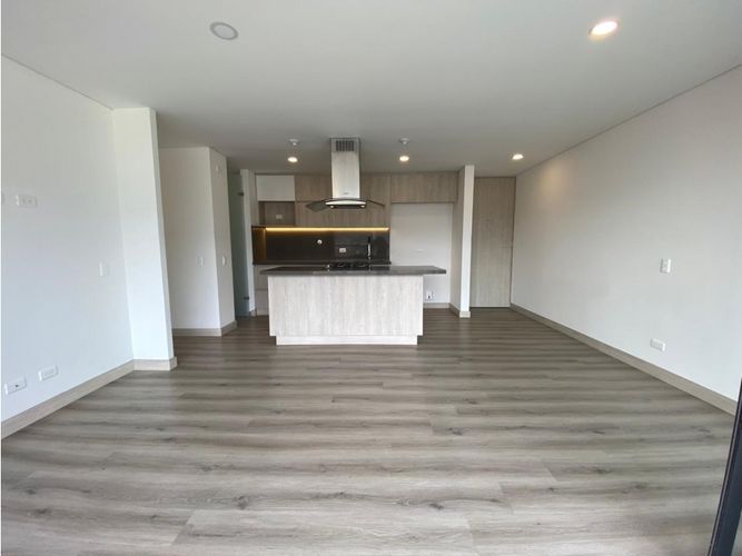Apartamento de 2 alcobas en arriendo en Loma De Las Brujas, Medellín, 80 m² · foto 16 de 19