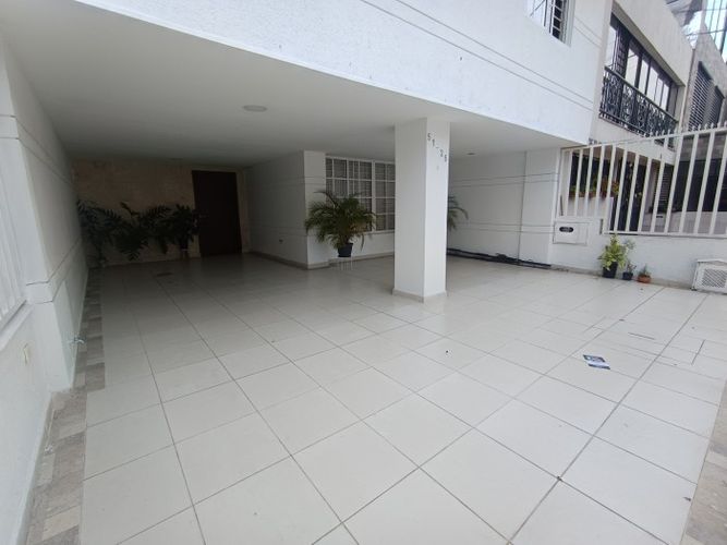 Casa de 3 alcobas en venta en Nueva Tequendama, Cali, 264 m² · foto 2 de 20