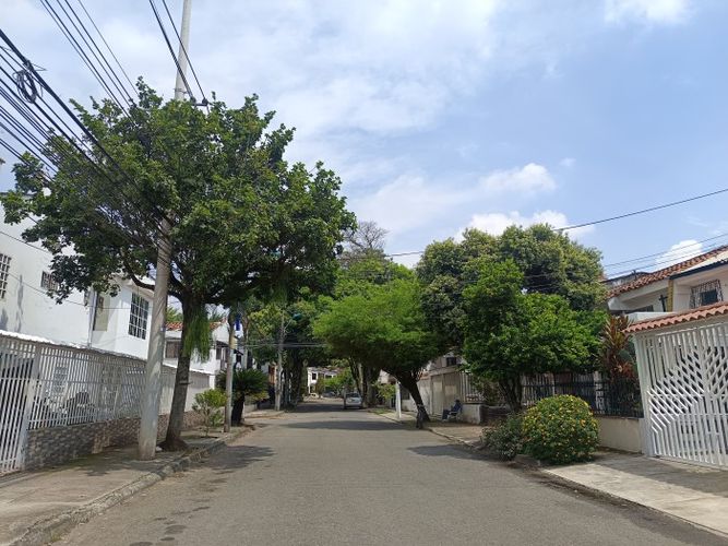 Casa de 3 alcobas en venta en Nueva Tequendama, Cali, 264 m² · foto 3 de 20