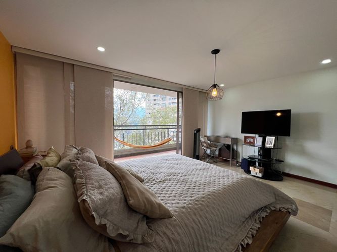 Apartamento de 3 alcobas en venta en El Poblado, Medellín, 152 m² · foto 8 de 16