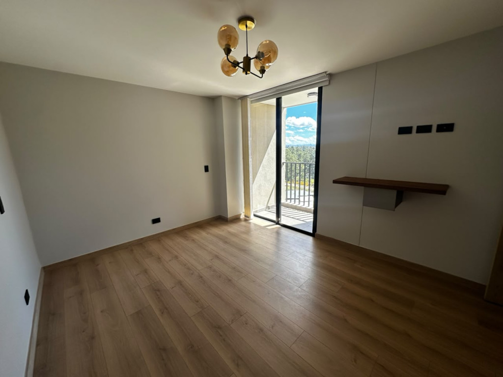 Apartamento en arriendo en Llano Grande, Rionegro · foto 9 de 11