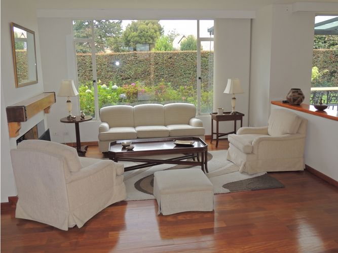 Casa de 5 alcobas en venta en Santa Ana De Chia, Chía, 340 m² · foto 3 de 24