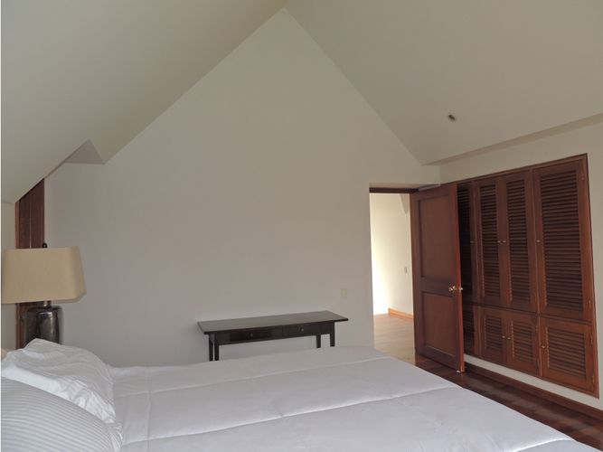 Casa de 5 alcobas en venta en Santa Ana De Chia, Chía, 340 m² · foto 18 de 24