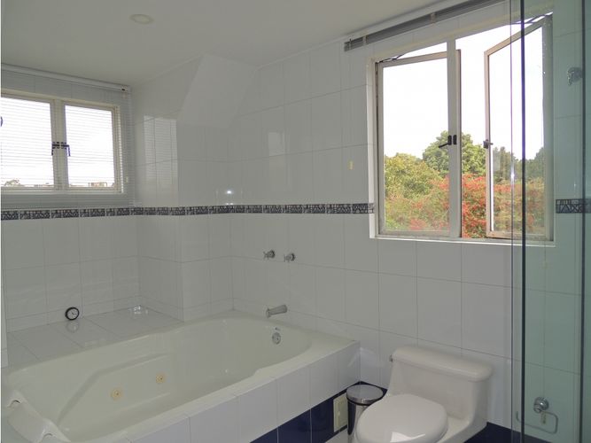 Casa de 5 alcobas en venta en Santa Ana De Chia, Chía, 340 m² · foto 21 de 24