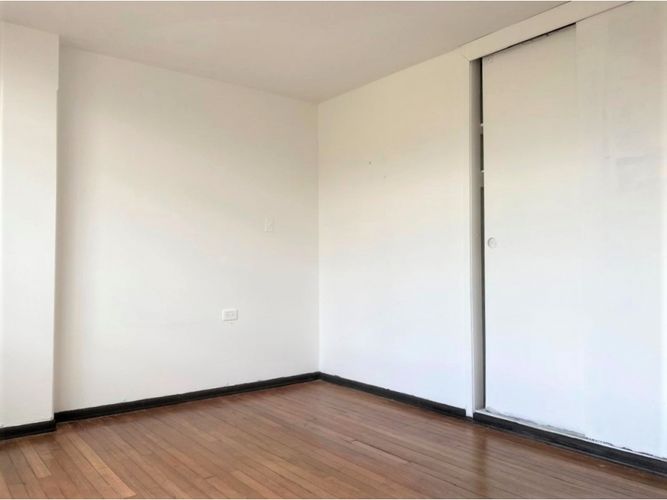 Apartamento de 2 alcobas en venta en Santafé, Bogotá, 66 m² · foto 5 de 16