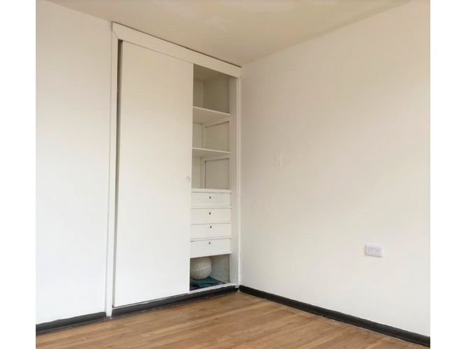 Apartamento de 2 alcobas en venta en Santafé, Bogotá, 66 m² · foto 7 de 16