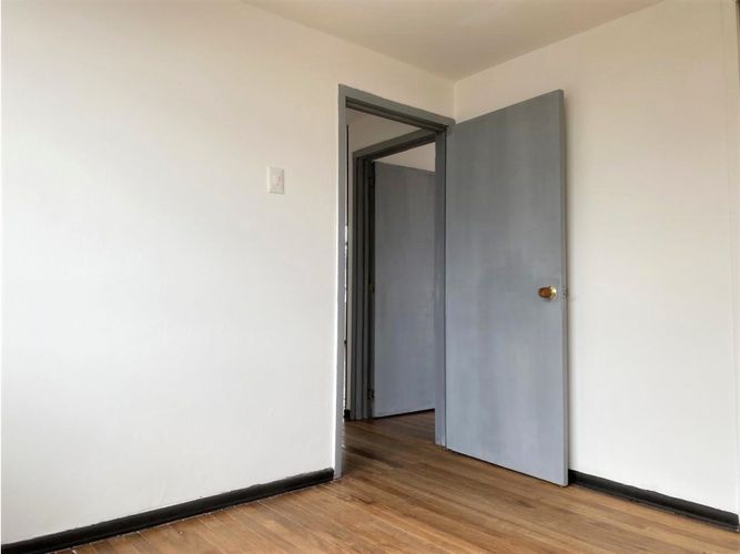 Apartamento de 2 alcobas en venta en Santafé, Bogotá, 66 m² · foto 8 de 16