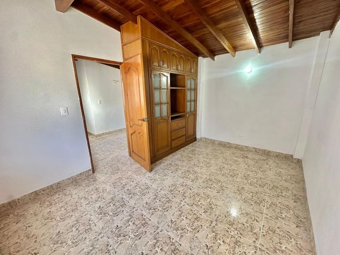 Apartamento de 4 alcobas en arriendo en Laureles, Medellín, 172 m² · foto 6 de 15