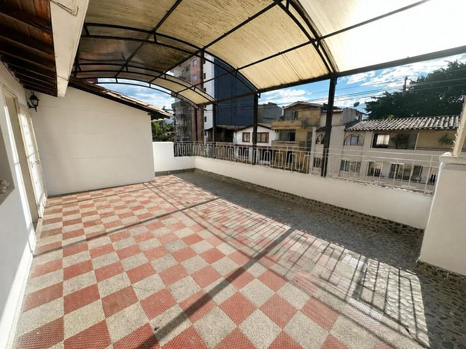 Apartamento de 4 alcobas en arriendo en Laureles, Medellín, 172 m² · foto 15 de 15