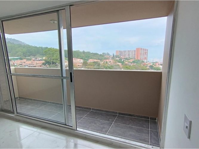 Apartamento de 3 alcobas en venta en Los Ciruelos, Copacabana, 52 m² · foto 15 de 19