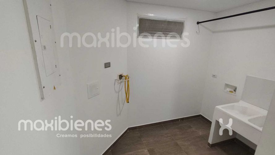 Apartamento de 3 alcobas en arriendo en Gualcala, Apartado, 77 m² · foto 3 de 13