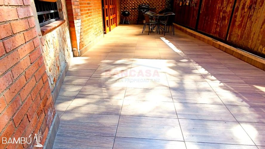 Casa de 4 alcobas en venta en Monteazul, Sabaneta, 300 m² · foto 2 de 24