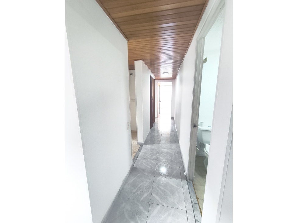 Apartamento en venta en Cedritos, Bogotá · foto 2 de 24