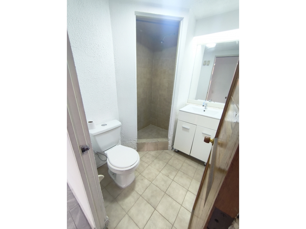 Apartamento en venta en Cedritos, Bogotá · foto 3 de 24