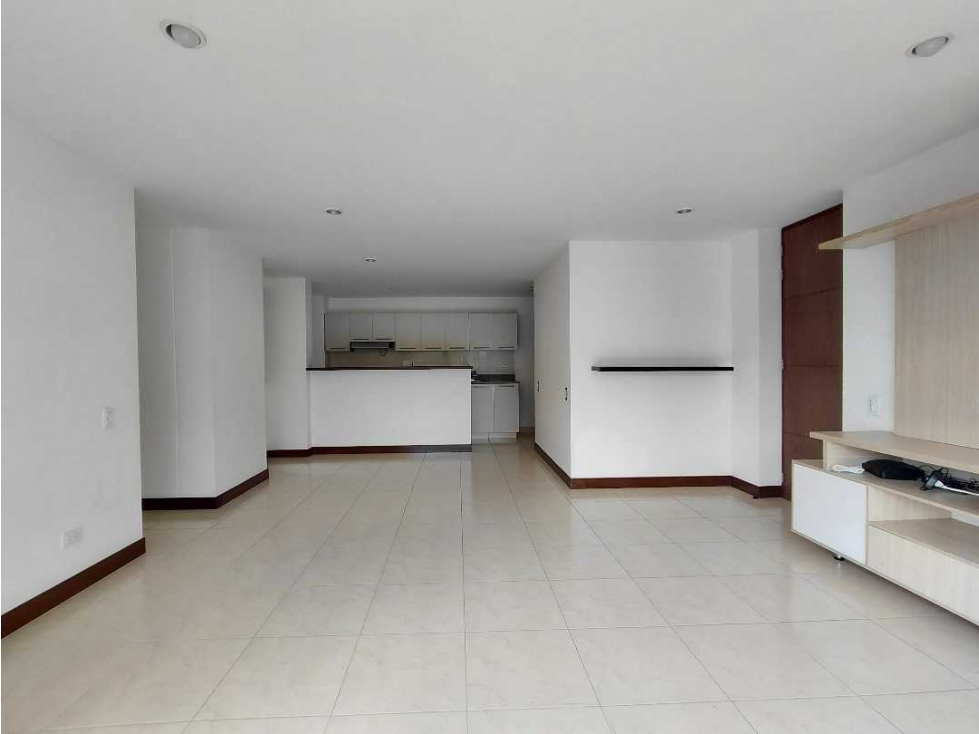 3BR Apartment in Loma del Escobero (113 m²) - 2