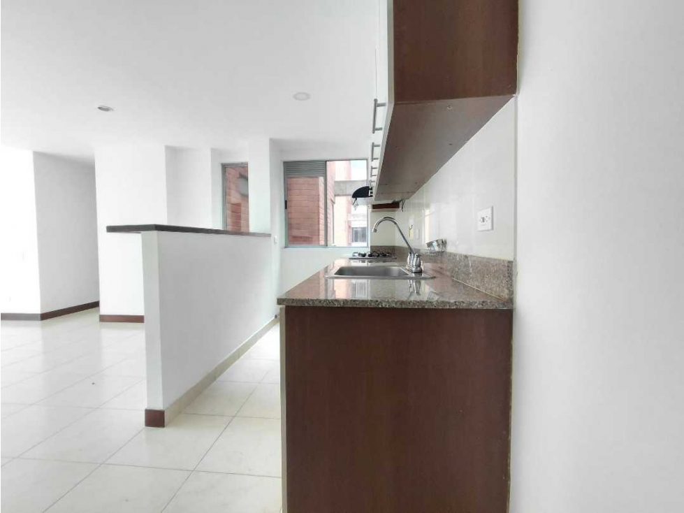 3BR Apartment in Loma del Escobero (113 m²) - 4