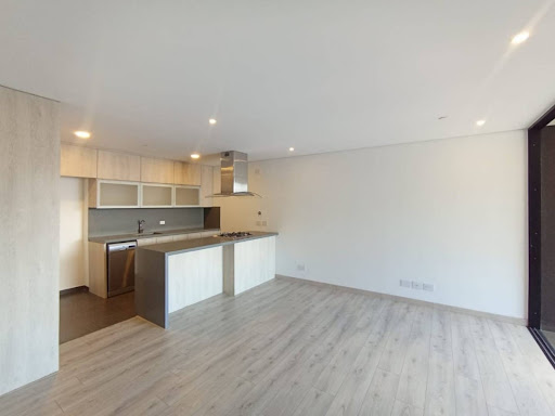 Apartamento en arriendo en Las Lomas No.1, Medellín · foto 4 de 17