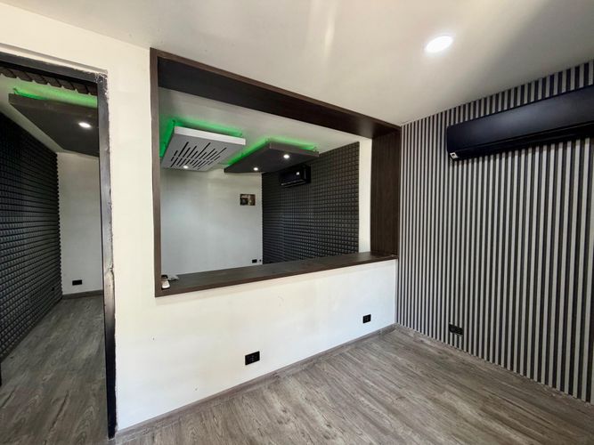 Edificio en venta en Union De Vivienda Popular, Cali, 500 m² · foto 2 de 24