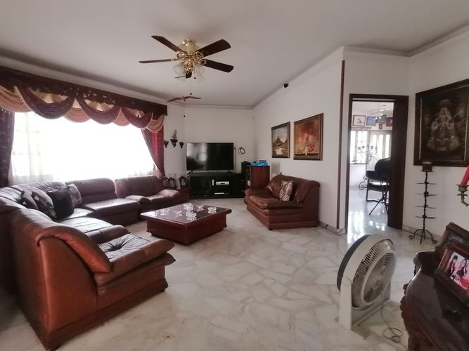 Casa de 7 alcobas en venta en Pance, Cali · foto 3 de 24