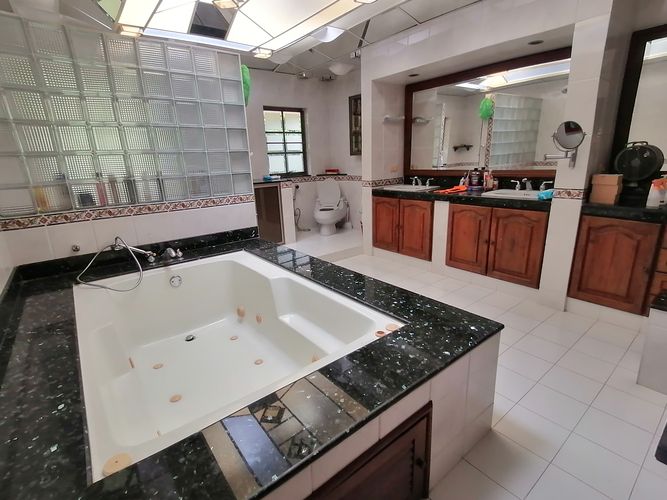 Casa de 7 alcobas en venta en Pance, Cali · foto 9 de 24