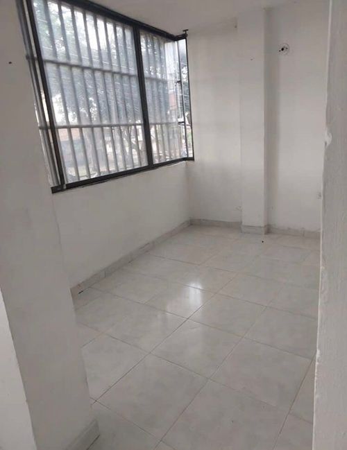 Casa de 7 alcobas en venta en Guayaquil, Cali, 240 m² · foto 15 de 16