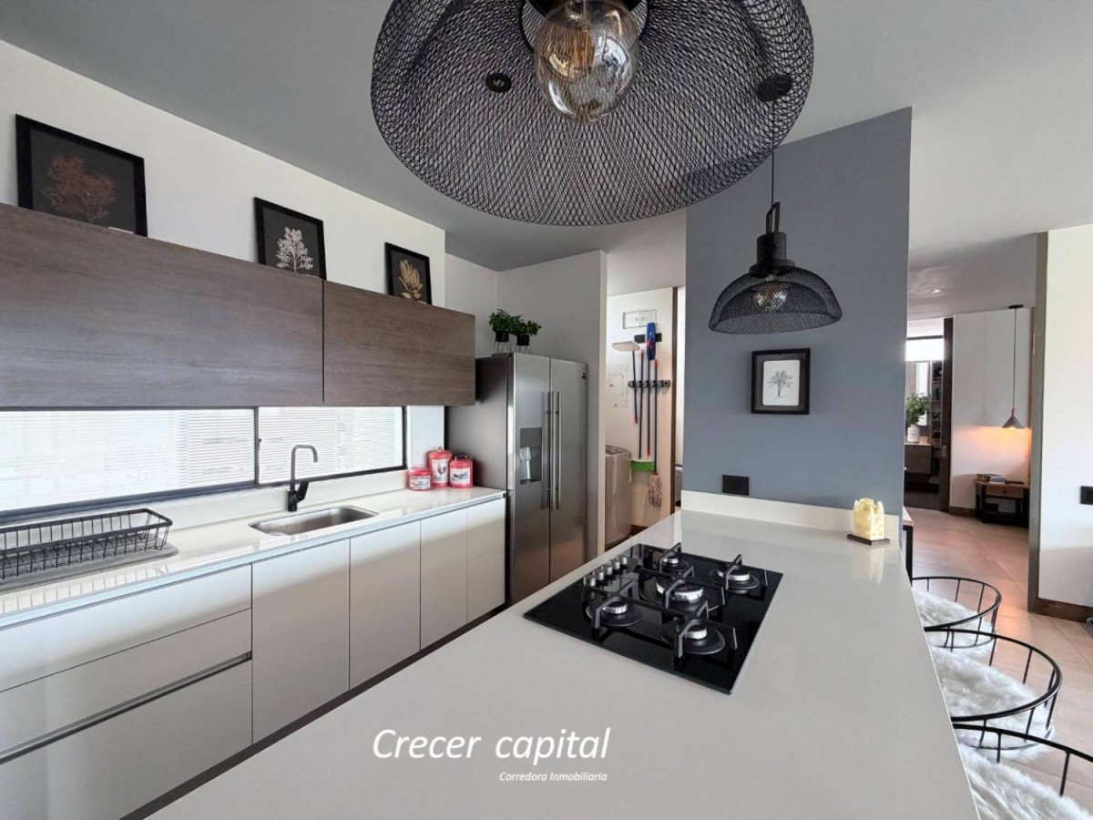 Apartamento en venta en El Poblado, Medellín · foto 3 de 18