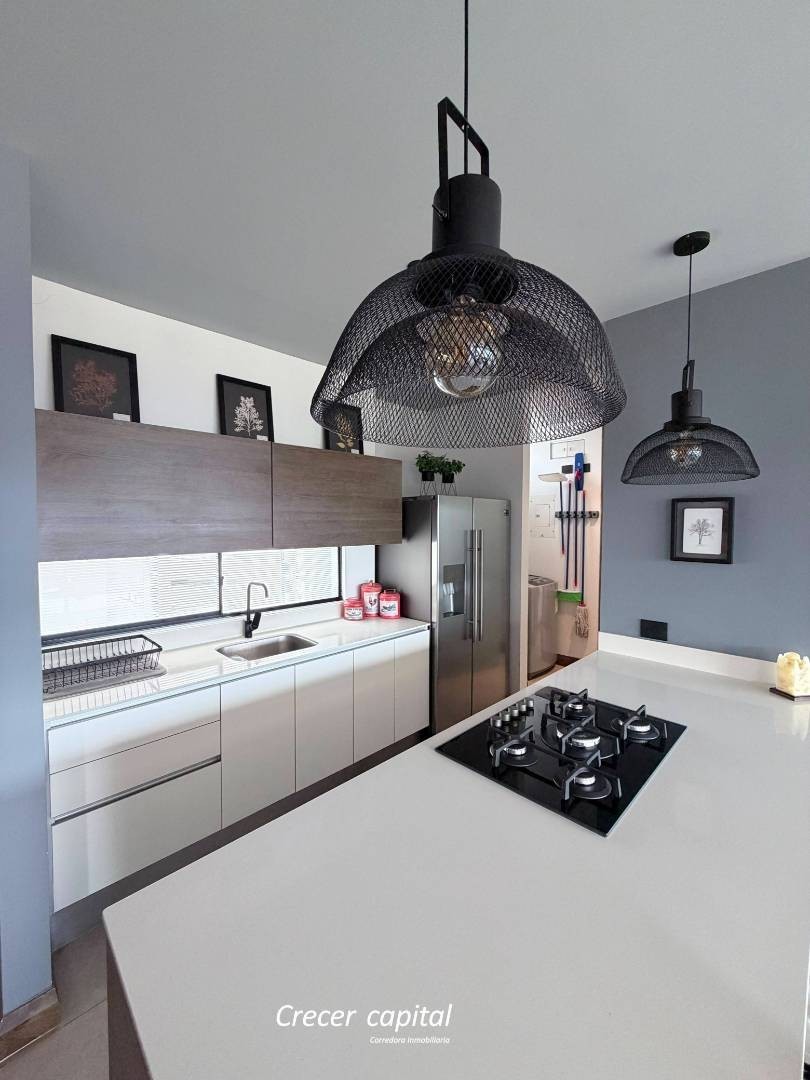 Apartamento en venta en El Poblado, Medellín · foto 15 de 18