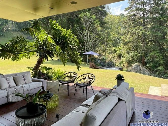 Casa de 4 alcobas en venta en Los Balsos, Medellín, 890 m² · foto 10 de 21
