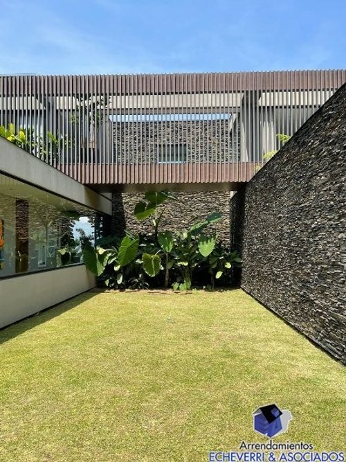 Casa de 4 alcobas en venta en Los Balsos, Medellín, 890 m² · foto 12 de 21