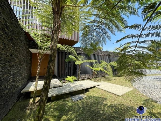 Casa de 4 alcobas en venta en Los Balsos, Medellín, 890 m² · foto 13 de 21