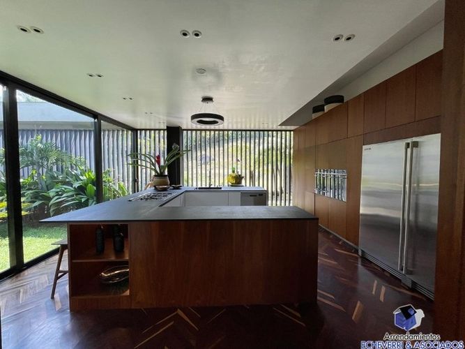 Casa de 4 alcobas en venta en Los Balsos, Medellín, 890 m² · foto 14 de 21