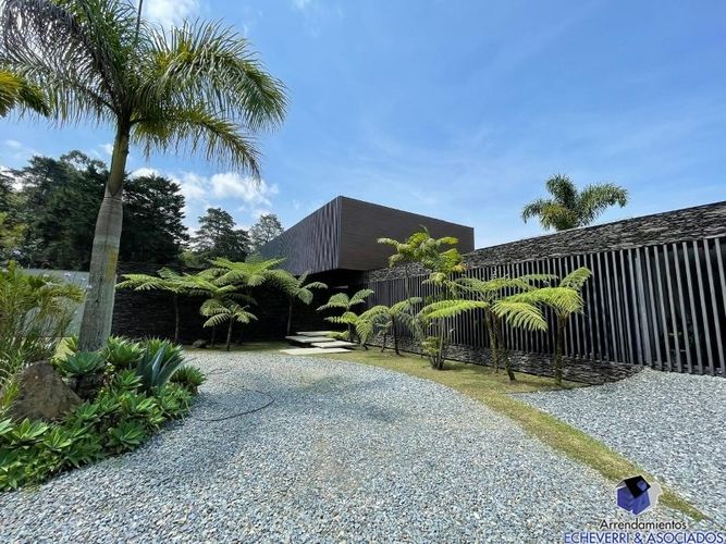 Casa de 4 alcobas en venta en Los Balsos, Medellín, 890 m² · foto 16 de 21