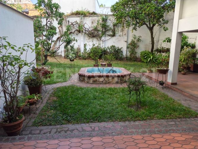 Casa de 6 alcobas en venta en Granada, Cali, 450 m² · foto 6 de 8