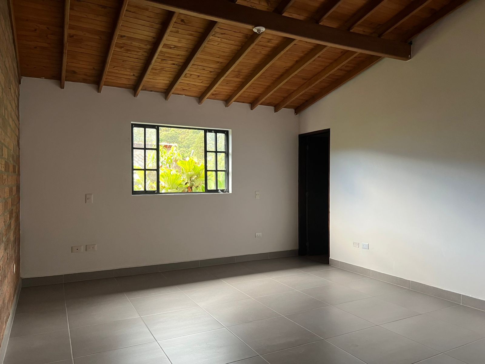 Casa en arriendo en Camino Verde, Envigado · foto 6 de 13