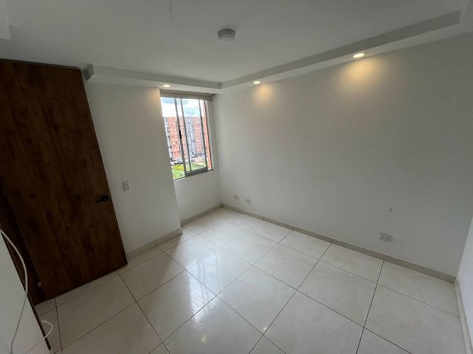 Apartamento de 3 alcobas en arriendo en La Prosperidad, Madrid, 64 m² · foto 22 de 24