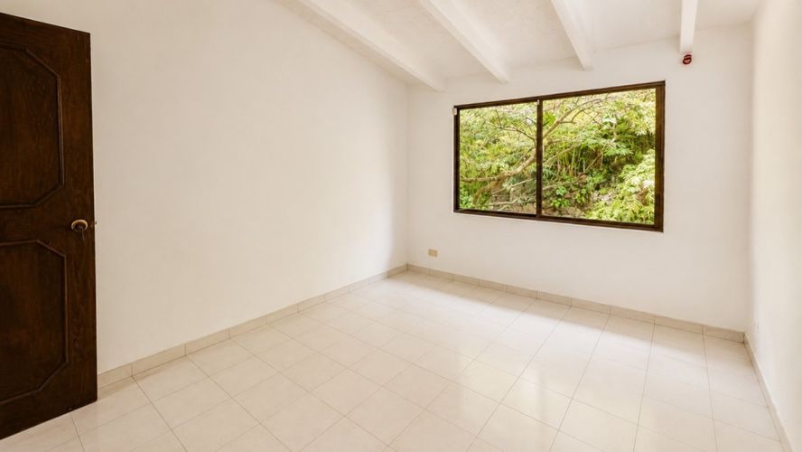 Casa de 5 alcobas en venta en Arboledas, Cali, 323 m² · foto 7 de 19